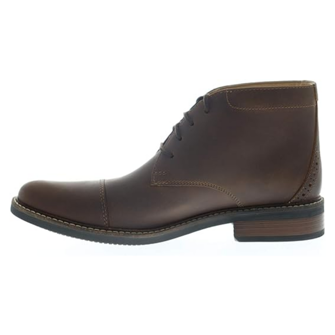 Clarks Maxton Men's Mid Brown Chukkas Boots